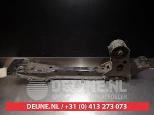 Used Motor beam Nissan Almera (N16) 2.2 Di 16V HP Price on request offered by V.Deijne Jap.Auto-onderdelen BV