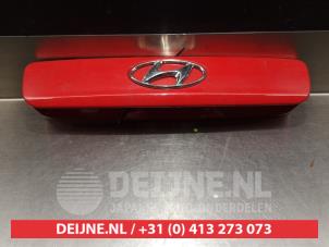 Used Boot lid handle Hyundai Getz 1.4i 16V Price on request offered by V.Deijne Jap.Auto-onderdelen BV
