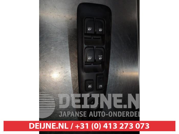 Usados Interruptor combinado de ventanillas Kia Magentis (GE) 2.0 CVVT 16V Precio € 35,00 Norma de margen ofrecido por V.Deijne Jap.Auto-onderdelen BV