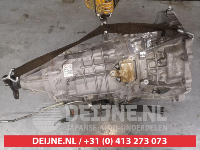 Getriebe van een Lexus IS (E3) 300h 2.5 16V 2014