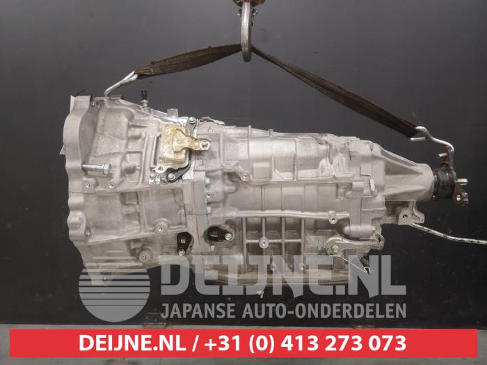 Getriebe van een Lexus IS (E3) 300h 2.5 16V 2014