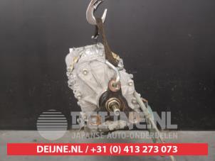 Getriebe van een Lexus IS (E3) 300h 2.5 16V 2014