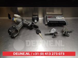 Used Set of cylinder locks (complete) Hyundai Getz 1.1i 12V Price on request offered by V.Deijne Jap.Auto-onderdelen BV