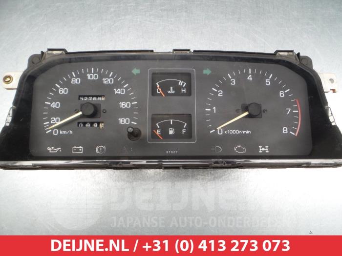 Odometer KM from a Daihatsu Feroza Soft Top (F300)  1989