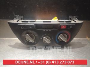 Używane Panel sterowania nagrzewnicy Toyota RAV4 (A2) 2.0 D-4D 16V 4x4 Cena € 50,00 Procedura marży oferowane przez V.Deijne Jap.Auto-onderdelen BV