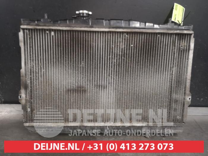 Usagé Radiateur Hyundai Coupe 1.6 16V Prix sur demande proposé par V.Deijne Jap.Auto-onderdelen BV