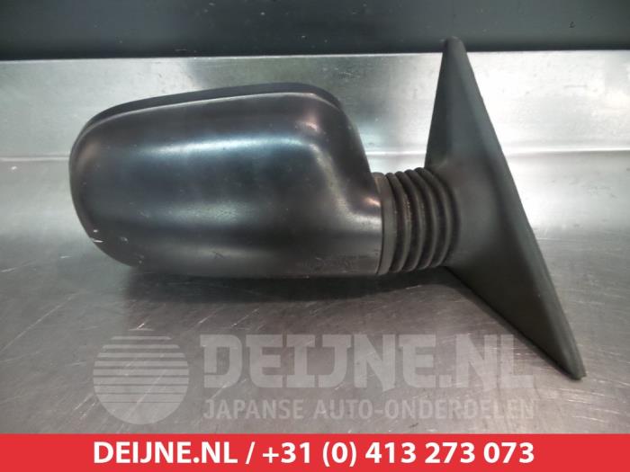Wing mirror, right from a Daihatsu Applause I 1.6 16V 4x4 1993