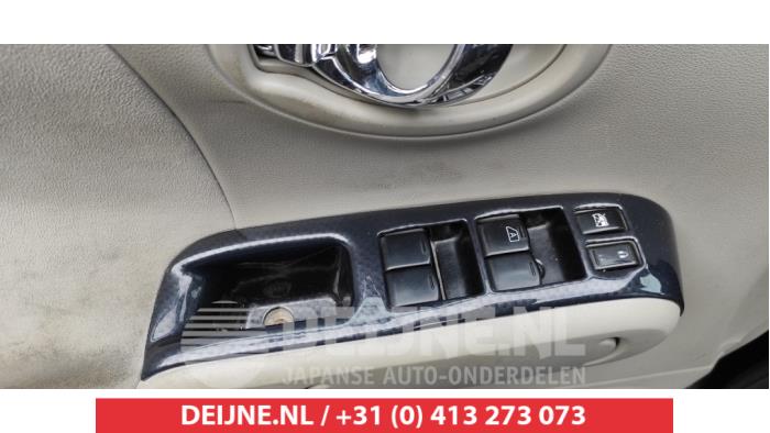 Usados Interruptor combinado de ventanillas Nissan Cube (Z12) 1.6 16V Precio € 35,00 Norma de margen ofrecido por V.Deijne Jap.Auto-onderdelen BV