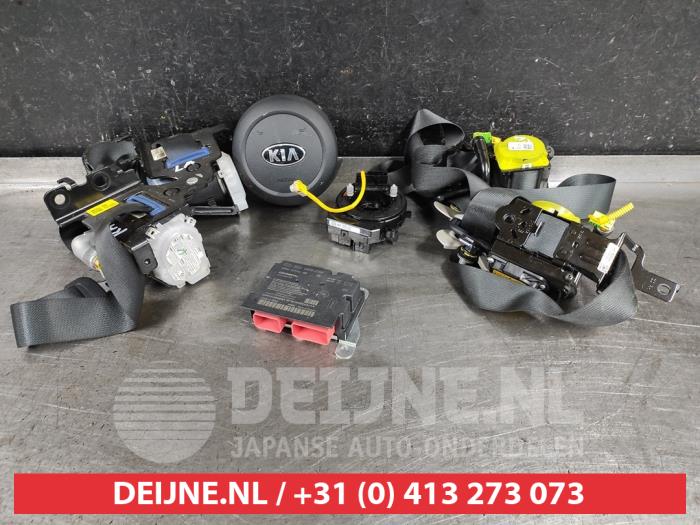 Begagnade Airbagset Kia Xceed 1.0 T-GDi 12V Pris € 1.000,00 Marginaltabell erbjuds av V.Deijne Jap.Auto-onderdelen BV