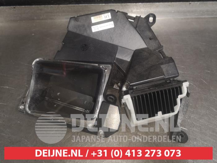Gebrauchte Frontscheibenanzeige Toyota Prius (ZVW3) 1.8 16V Preis € 100,00 Margenregelung angeboten von V.Deijne Jap.Auto-onderdelen BV