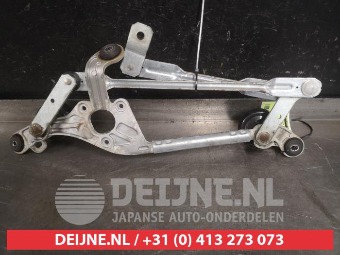Wiper mechanism from a Nissan Note (E12) 1.5 dCi 90 2014