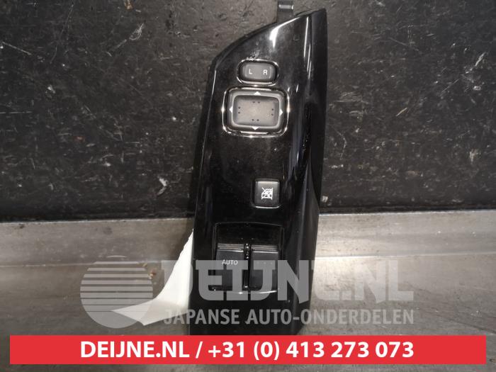 Usados Interruptor combinado de ventanillas Mazda RX-8 (SE17) 1.3 Renesis HP Precio € 25,00 Norma de margen ofrecido por V.Deijne Jap.Auto-onderdelen BV