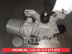 Used Front wiper motor Lexus IS (E3) 300h 2.5 16V Price on request offered by V.Deijne Jap.Auto-onderdelen BV