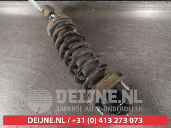 Rear shock absorber rod, right from a Mitsubishi Outlander (GF/GG) 2.0 16V PHEV 4x4 2013