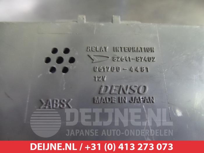 Relay from a Daihatsu Terios (J1) 1.3 16V 4x4 1999