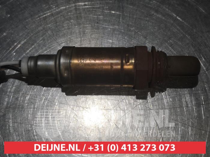 Sonde lambda d'un Nissan Primera (P10) 2.0i 16V SPi Kat. 1996