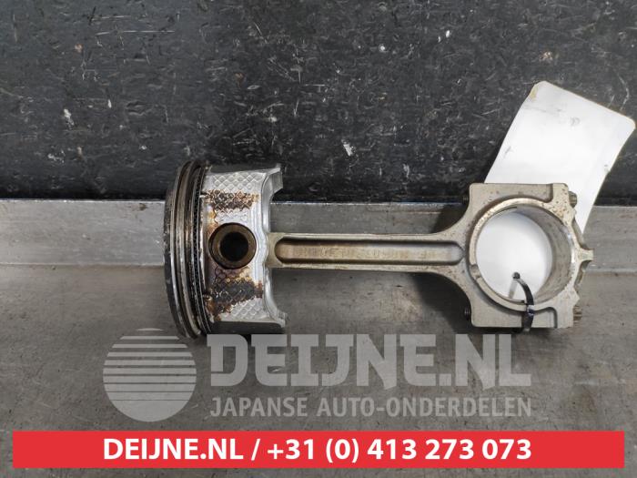Usados Pistón Mazda 5 (CR19) 2.0i 16V Precio € 100,00 Norma de margen ofrecido por V.Deijne Jap.Auto-onderdelen BV