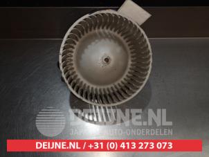 Usados Motor de ventilador de calefactor Mazda 2 (NB/NC/ND/NE) 1.4 CiTD Precio € 25,00 Norma de margen ofrecido por V.Deijne Jap.Auto-onderdelen BV