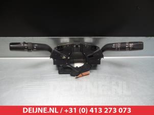 Używane Przelacznik Combi kolumny kierownicy Mazda 2 (NB/NC/ND/NE) 1.4 CiTD Cena € 35,00 Procedura marży oferowane przez V.Deijne Jap.Auto-onderdelen BV