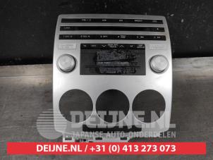 Używane Radio Mazda 5 (CR19) 2.0i 16V Cena na żądanie oferowane przez V.Deijne Jap.Auto-onderdelen BV