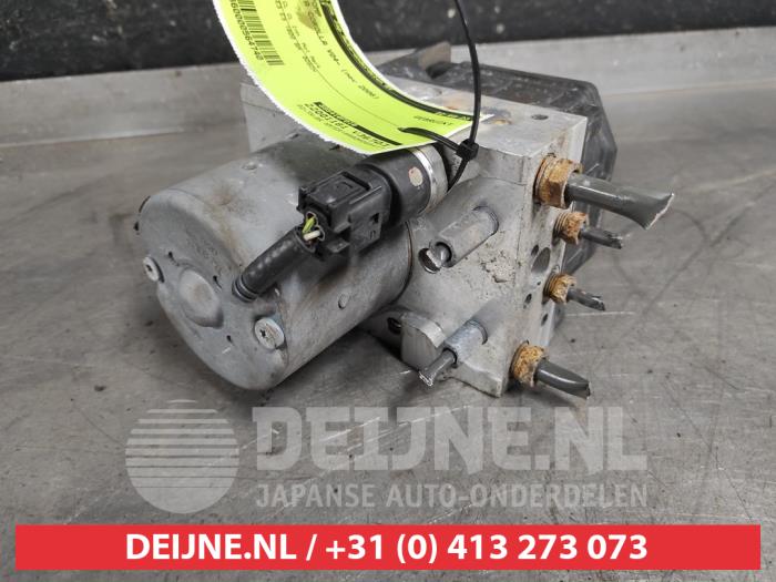 ABS pump Toyota Corolla Verso 1.8 16V VVTi 0265225284 1ZZFE BOSCH