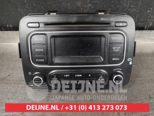 Used Radio Kia Carens IV (RP) 1.6 GDI 16V Price on request offered by V.Deijne Jap.Auto-onderdelen BV