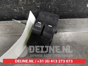 Used Multi-functional window switch Kia Venga 1.4 CRDi 16V Price on request offered by V.Deijne Jap.Auto-onderdelen BV