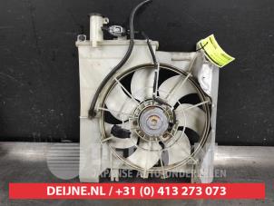 Usagé Boîtier ventilateur Toyota Aygo (B10) 1.0 12V VVT-i Prix € 40,00 Règlement à la marge proposé par V.Deijne Jap.Auto-onderdelen BV