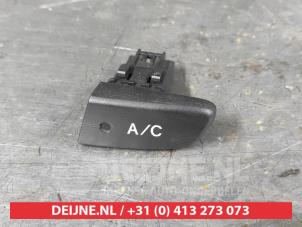 Used Air conditioning switch Toyota Aygo (B10) 1.0 12V VVT-i Price € 20,00 Margin scheme offered by V.Deijne Jap.Auto-onderdelen BV