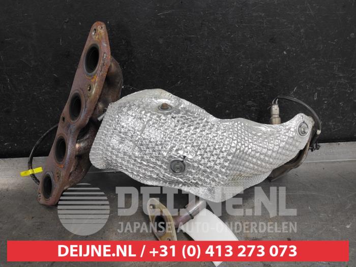 Catalytic converter Toyota Yaris III 1.5 16V Hybrid 8935202