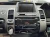 Radio van een Toyota Prius (NHW20), 2003 / 2009 1.5 16V, Liftback, Elektrisch Benzin, 1.497cc, 82kW (111pk), FWD, 1NZFXE, 2003-09 / 2009-12, NHW20 2004