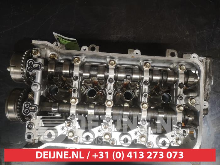 Usagé Culasse Toyota Avensis Wagon (T27) 1.6 16V VVT-i Prix € 350,00 Règlement à la marge proposé par V.Deijne Jap.Auto-onderdelen BV