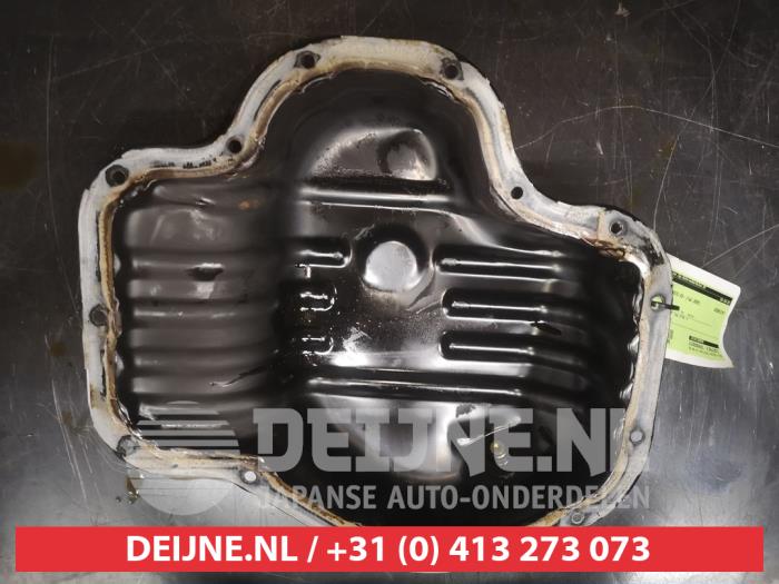 Usagé Couvercle carter Toyota Avensis Wagon (T25/B1E) 2.0 16V VVT-i D4 Prix € 50,00 Règlement à la marge proposé par V.Deijne Jap.Auto-onderdelen BV