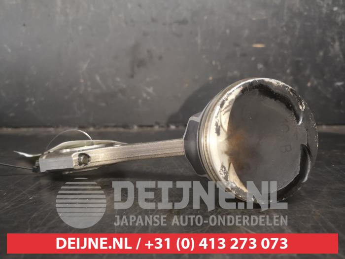 Gebrauchte Kolben Kia Rio IV (YB) 1.0i T-GDi 100 12V Preis € 100,00 Margenregelung angeboten von V.Deijne Jap.Auto-onderdelen BV