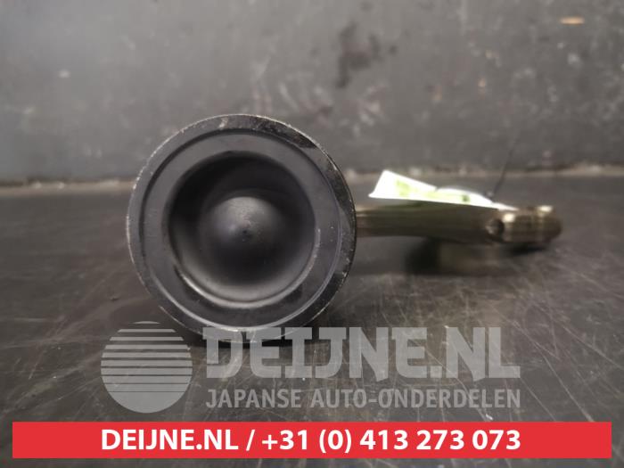 Used Piston Mazda 3 (BM/BN) 1.5 SkyActiv-D 105 16V Price € 50,00 Margin scheme offered by V.Deijne Jap.Auto-onderdelen BV
