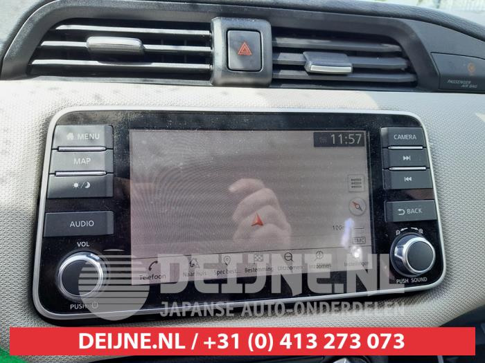 Radio van een Nissan Micra (K14) 1.0 IG-T 100 2019