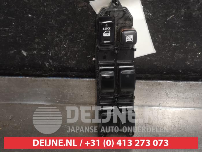 Usados Interruptor combinado de ventanillas Lexus IS (E2) 220d 16V Precio € 35,00 Norma de margen ofrecido por V.Deijne Jap.Auto-onderdelen BV