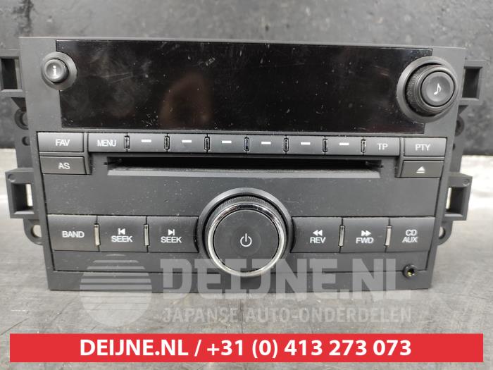 Używane Radio Chevrolet Captiva (C100) 2.4 16V 4x2 Cena na żądanie oferowane przez V.Deijne Jap.Auto-onderdelen BV