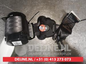 Used Rear seatbelt, right Hyundai Matrix 1.8 16V Price on request offered by V.Deijne Jap.Auto-onderdelen BV