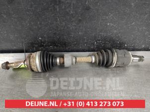 Used Front drive shaft, left Toyota Avensis Wagon (T27) 2.0 16V D-4D-F Price € 75,00 Margin scheme offered by V.Deijne Jap.Auto-onderdelen BV