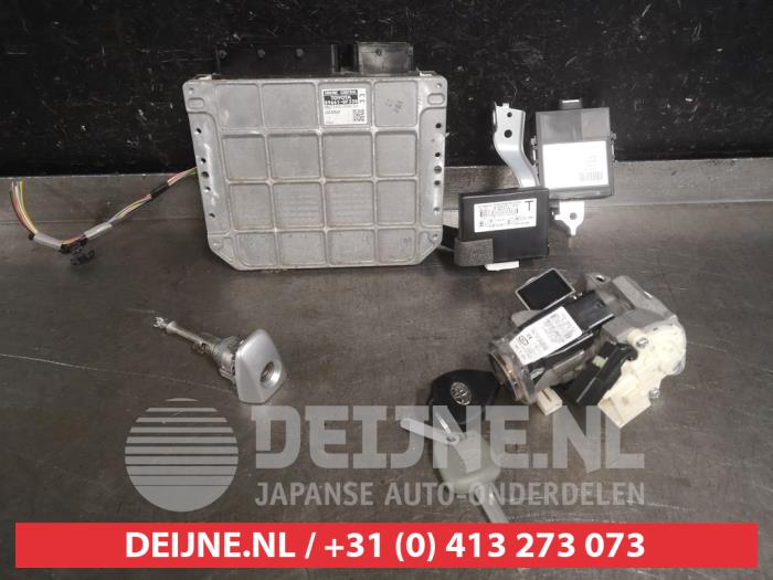 Used Engine management computer Toyota Verso 1.8 16V VVT-i Price € 100,00 Margin scheme offered by V.Deijne Jap.Auto-onderdelen BV