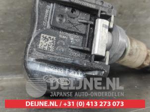 Däcktryckssensor från en Hyundai Kona (OS) 1.0 T-GDI 12V Mild Hybrid 48V 2021