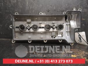 Ventildeckel van een Toyota Yaris (P1) 1.0 16V VVT-i 2000