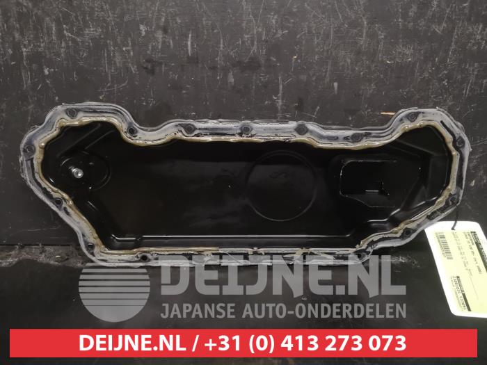 Usagé Couvercle carter Lexus IS (E2) 220d 16V Prix € 50,00 Règlement à la marge proposé par V.Deijne Jap.Auto-onderdelen BV