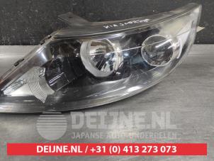 Used Headlight, left Kia Sportage (SL) 1.7 CRDi 16V 4x2 Price € 100,00 Margin scheme offered by V.Deijne Jap.Auto-onderdelen BV
