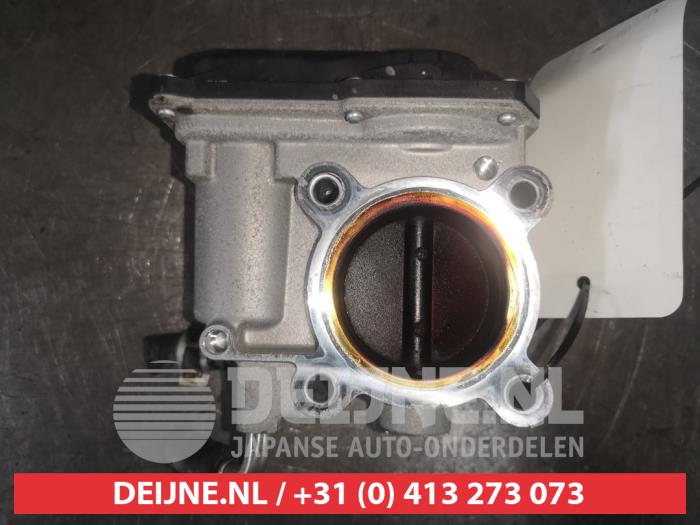 Throttle body Toyota Yaris III 1.33 16V Dual VVTI 2203047010 1NRFE