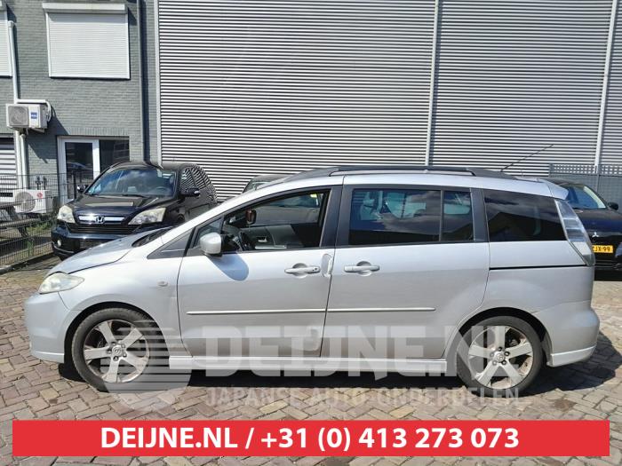 Usados Ventanilla triangular izquierda detrás Mazda 5 (CR19) 2.0 CiDT 16V High Power Precio € 35,00 Norma de margen ofrecido por V.Deijne Jap.Auto-onderdelen BV