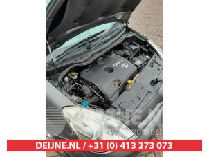Used Engine Toyota Corolla Verso (R10/11) 2.2 D-4D 16V Price € 400,00 Margin scheme offered by V.Deijne Jap.Auto-onderdelen BV