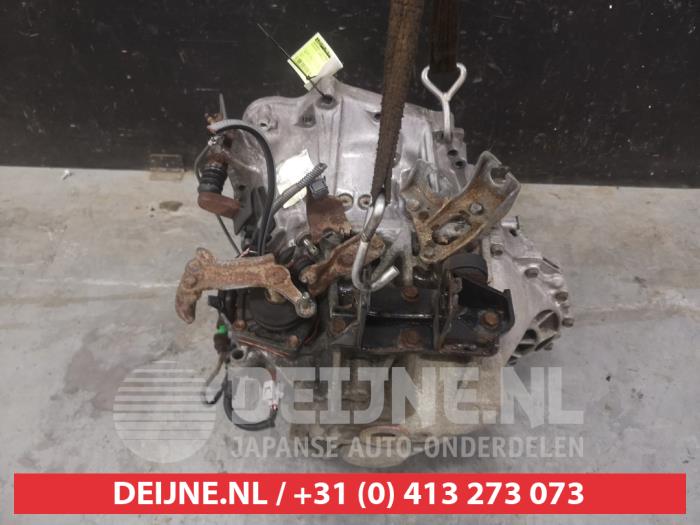 Getriebe van een Toyota Corolla Verso (R10/11) 2.2 D-4D 16V 2006