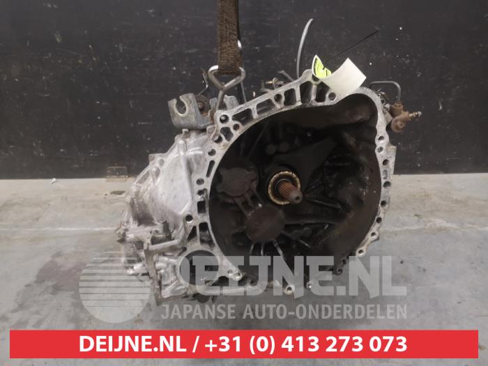 Getriebe van een Toyota Corolla Verso (R10/11) 2.2 D-4D 16V 2006